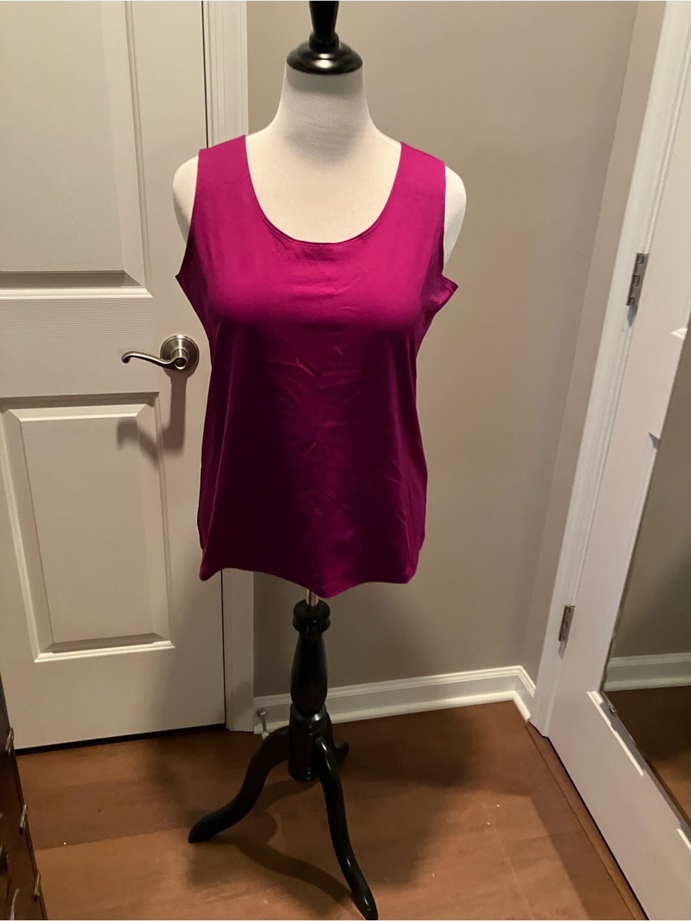 Chico's Sleeveless Scoop Neck Tank - Fuchsia